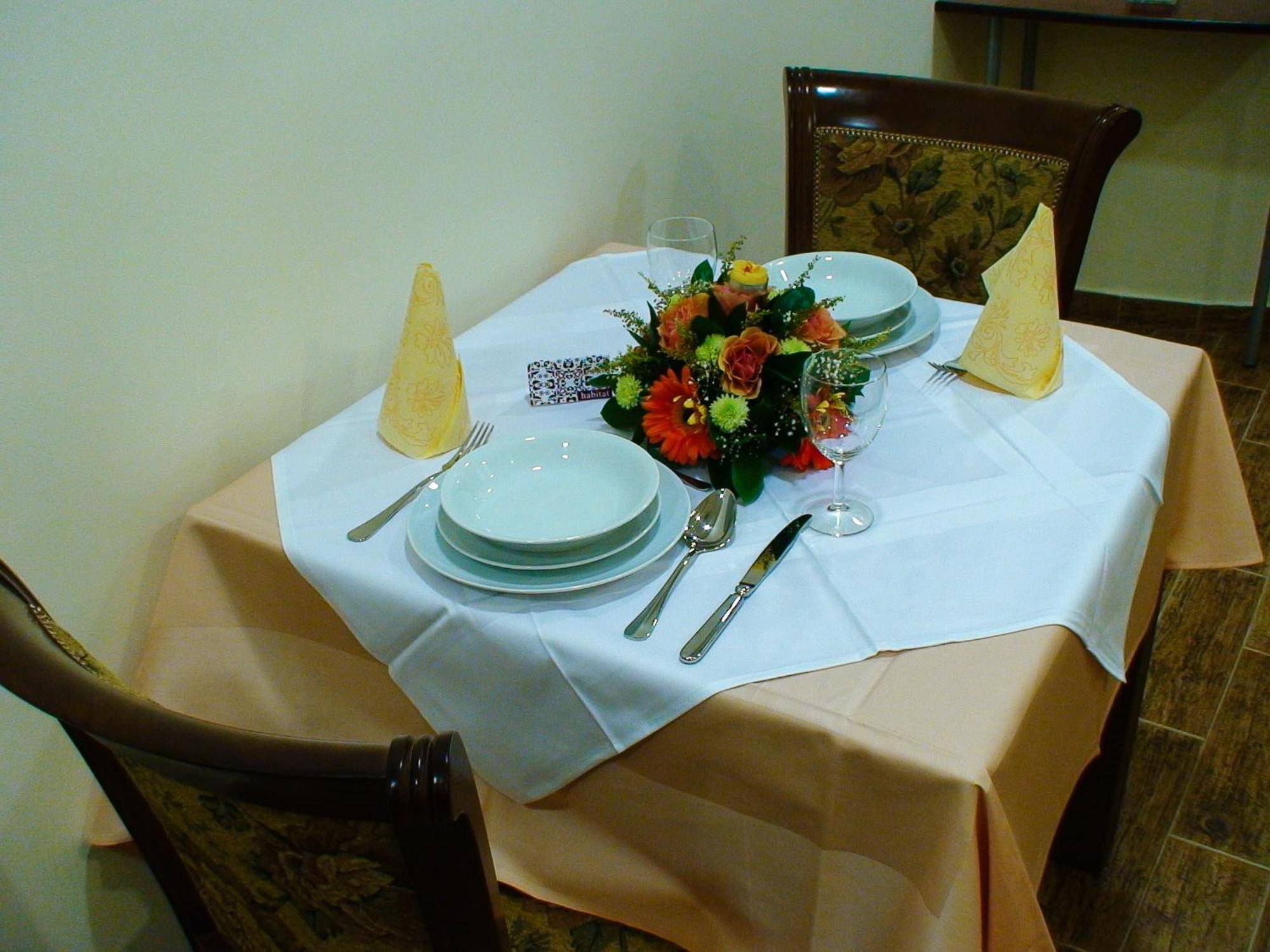 Mali Hotel Bambis Podgorica Extérieur photo