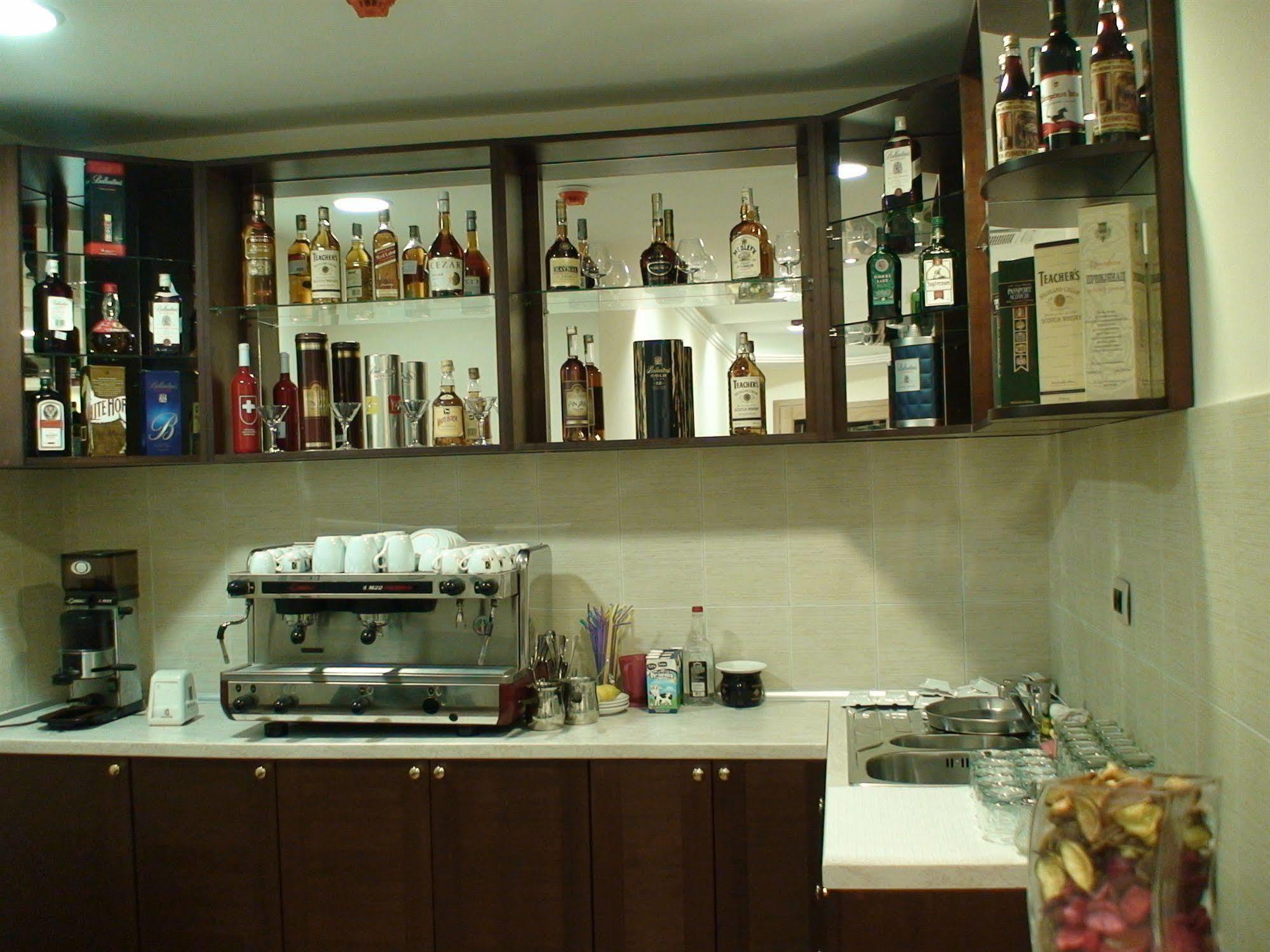 Mali Hotel Bambis Podgorica Extérieur photo